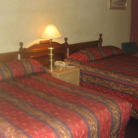 Town And Country Motor Hotel คาลการี ภายนอก รูปภาพ