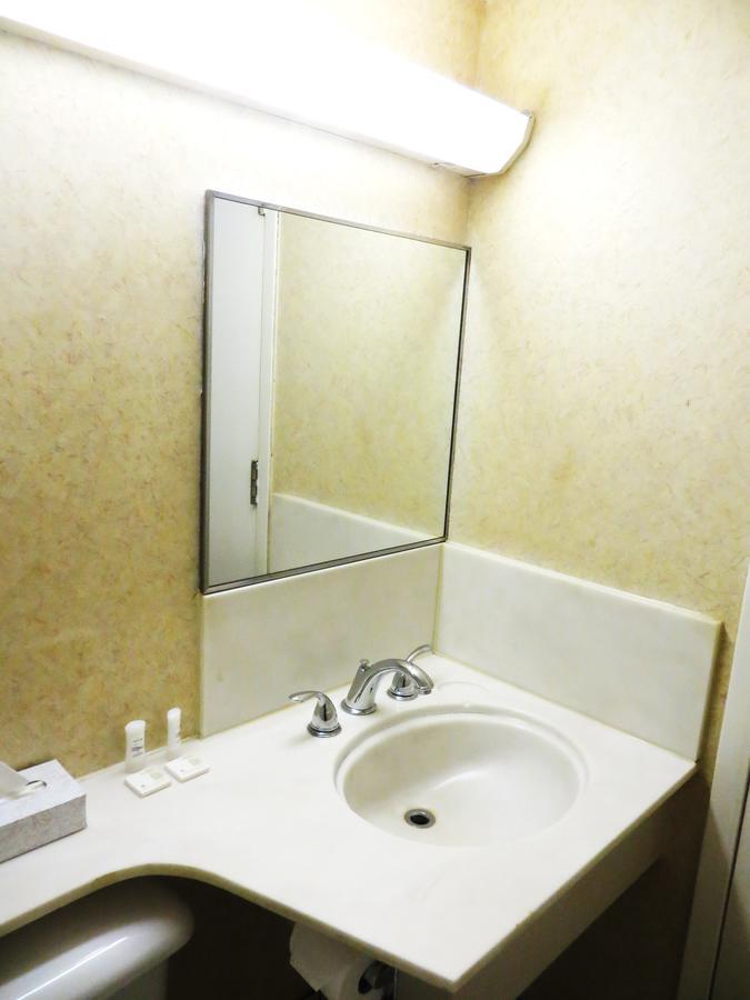 Town And Country Motor Hotel คาลการี ภายนอก รูปภาพ