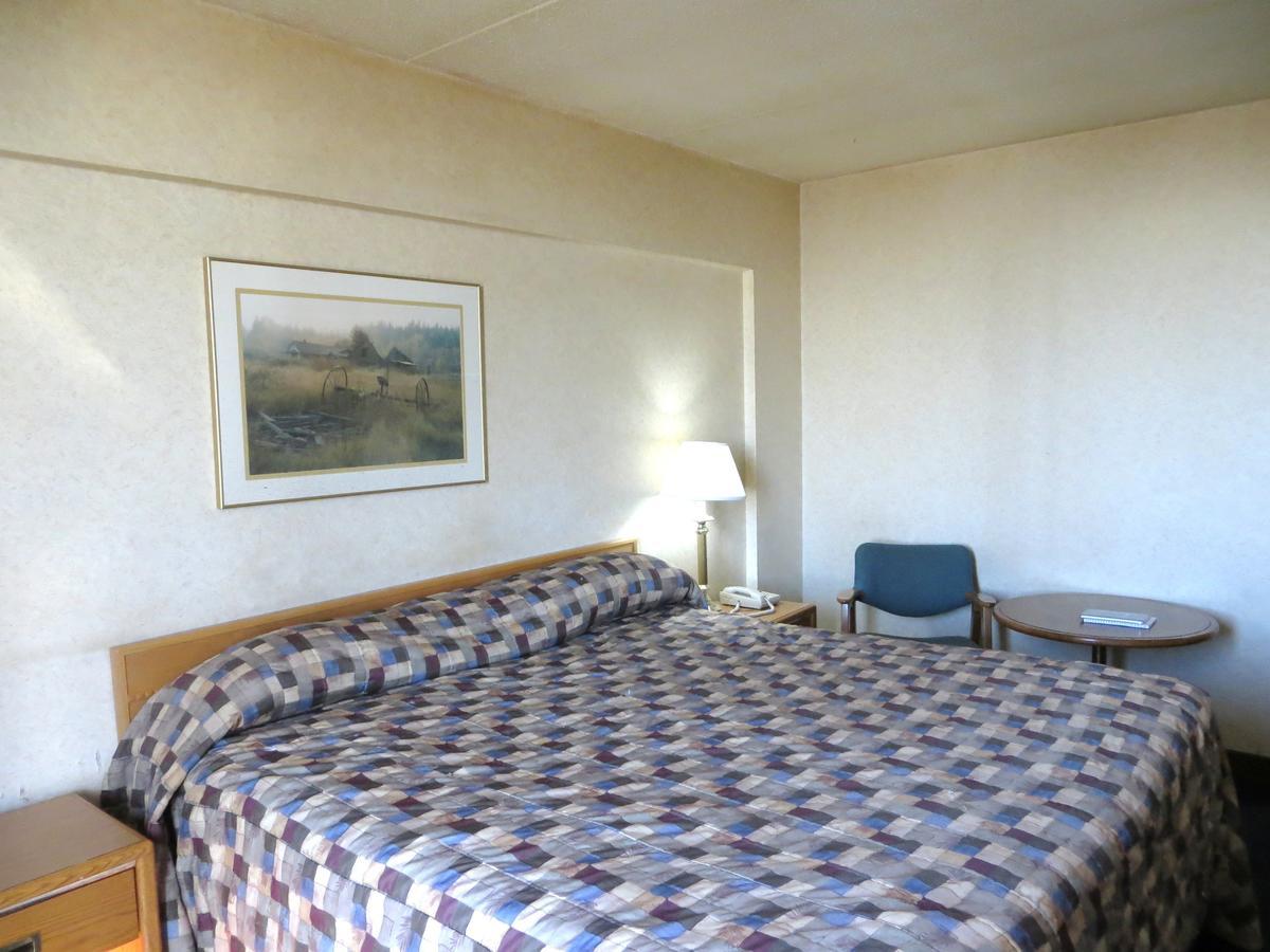 Town And Country Motor Hotel คาลการี ภายนอก รูปภาพ